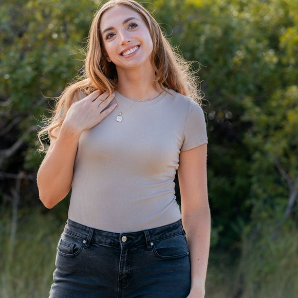 AYANA Pearl Gold Plated Crystal Pendant for Optimism, Sincerity & Self-Love - Picture 6 of 9